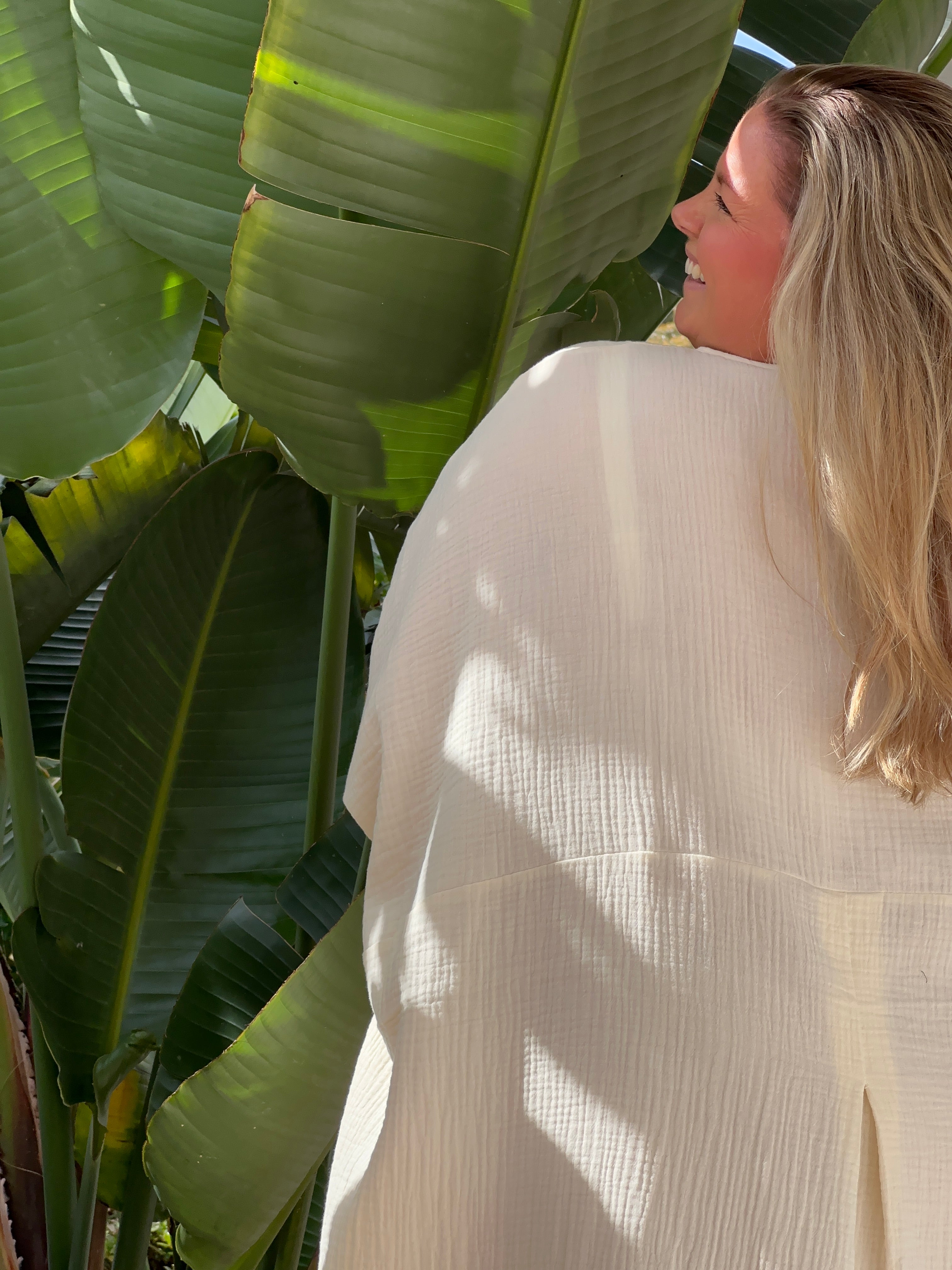 Stylish and comfy cream cotton kaftan – the perfect blend of luxury and ease. Wear it casually or dress it up for any occasion. Get yours today!