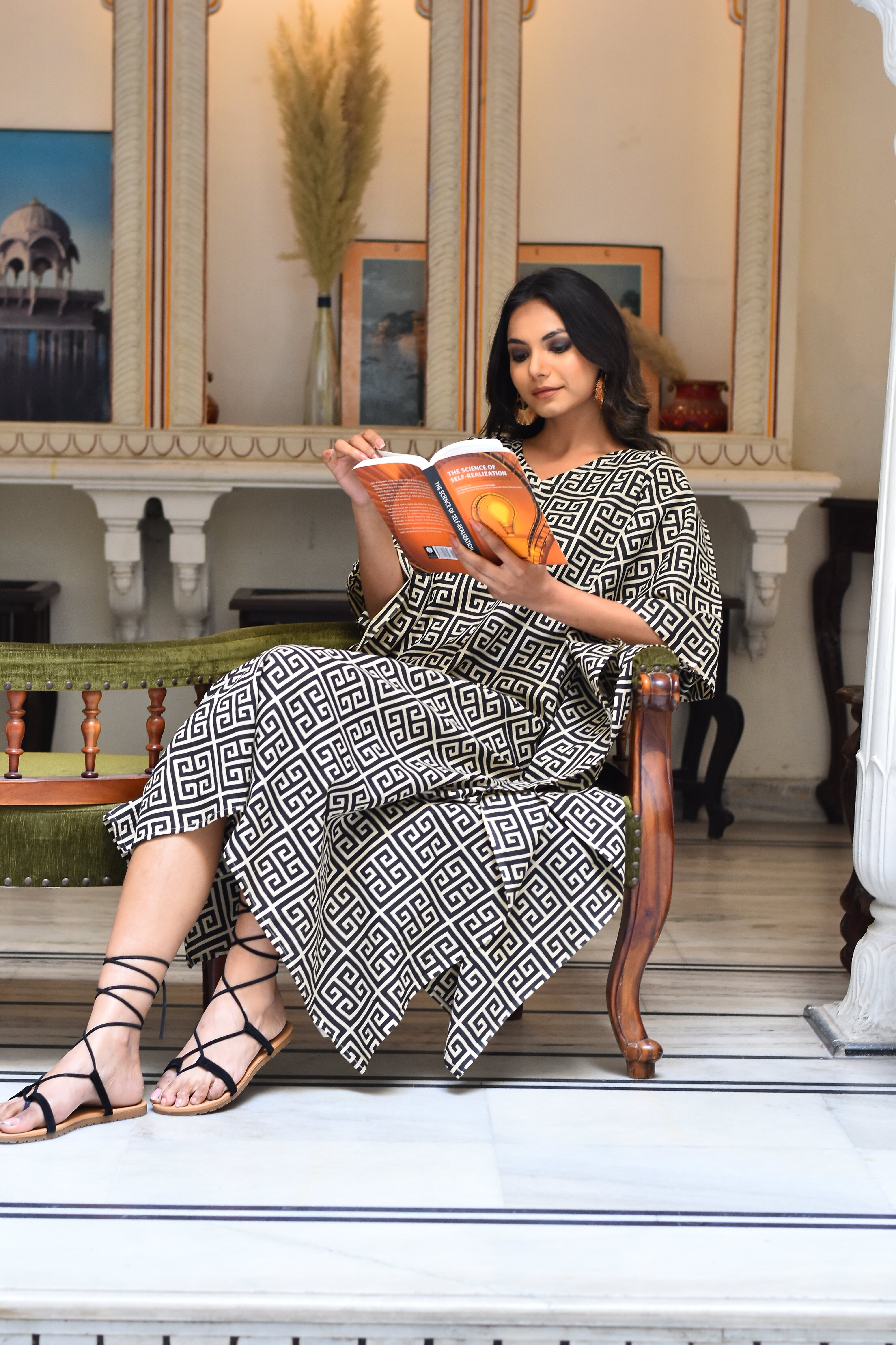 "Cotton kaftan in eco-friendly fabric: Long design ensures relaxed elegance for any occasion."