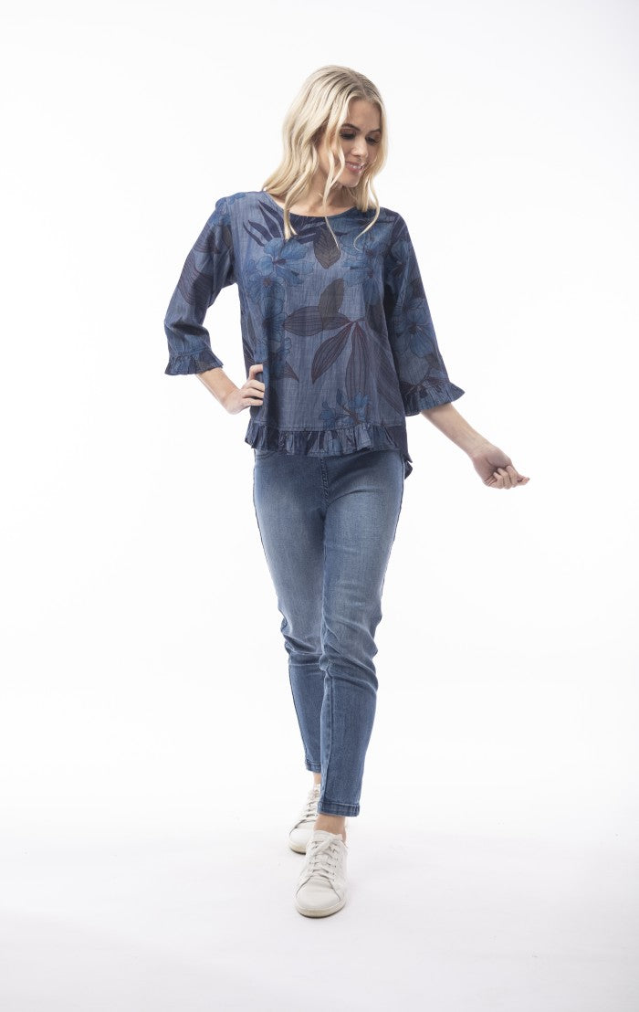 Discover the allure of Corsica in our Cotton Aurora Top. Breathable fabric, timeless design—your vacation essential!