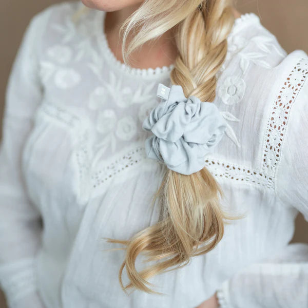Make every day a good hair day with Kooshoo's premium hair scrunchie. Ethically made, beautifully designed.