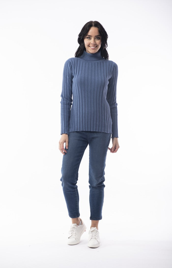 Elevate your wardrobe with our Cotton-Knit Turtleneck Jumper. Luxuriously soft, stylish, and versatile for any season. Grab yours today and feel the difference!