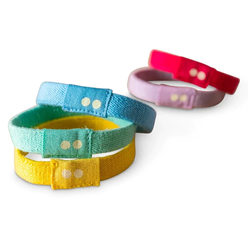 Say goodbye to hair breakage! Discover Kooshoo organic hair ties for strong, sustainable hold.