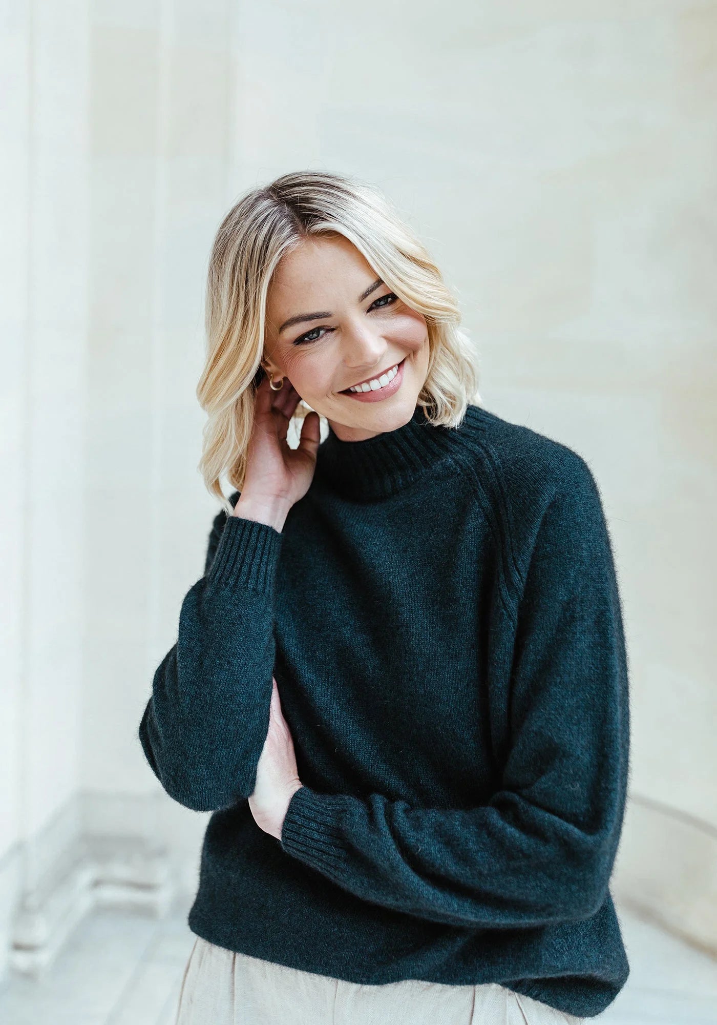 Upgrade your knitwear game with our irresistibly soft peacock green jumper.