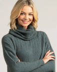 Wrap yourself in luxury with our merino wool snood. Unbeatable warmth and style in one accessory!