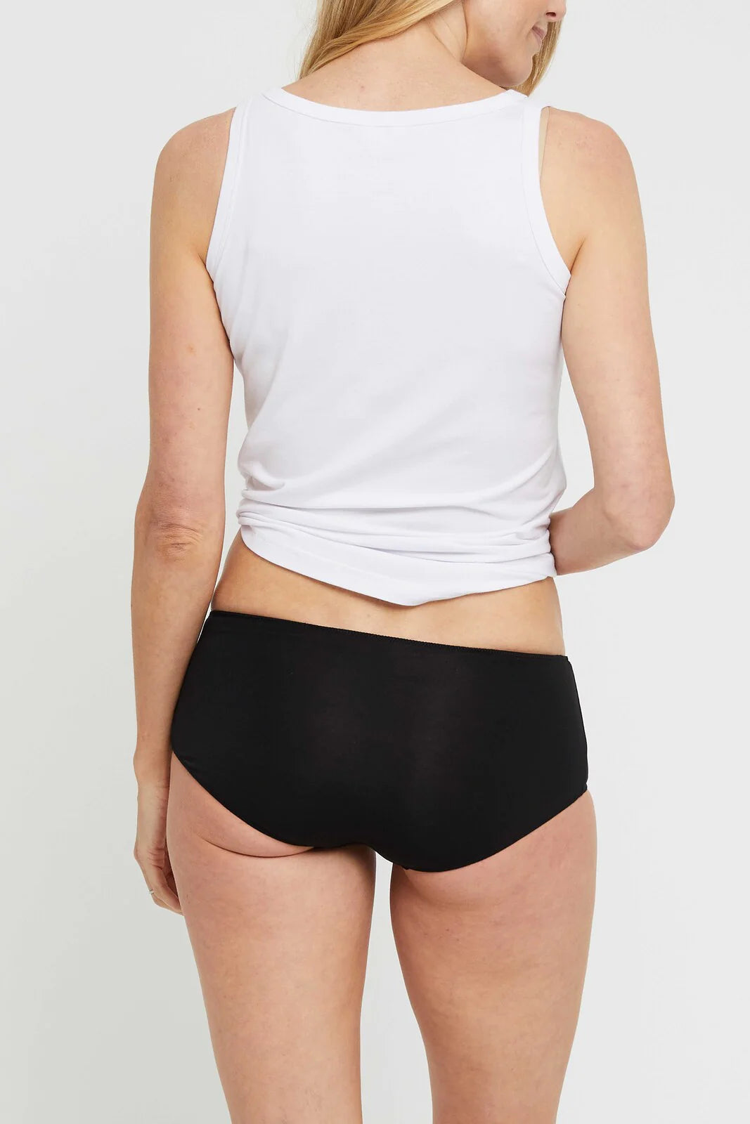 &quot;Black bamboo women&#39;s underwear: Sleek and sustainable, offering comfort and style.&quot;