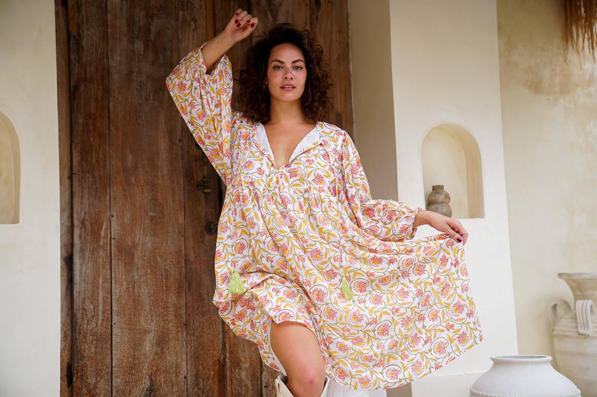 "Cotton midi dress with floral print: Pincushion bloom design brings a fresh and stylish vibe to your look."