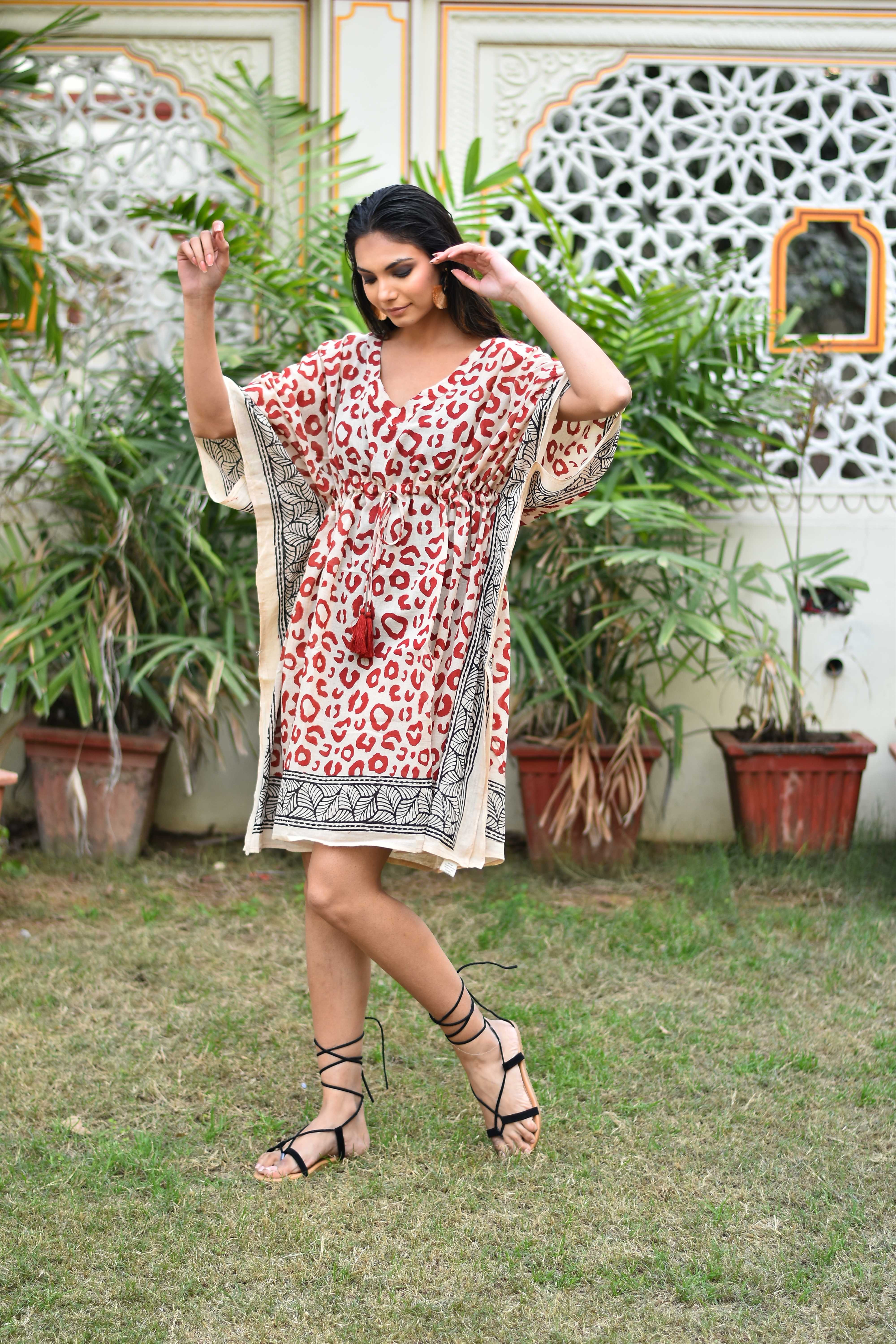 &quot;Cotton short kaftan in leopard print: Handcrafted for unique charm and trendy elegance.&quot;