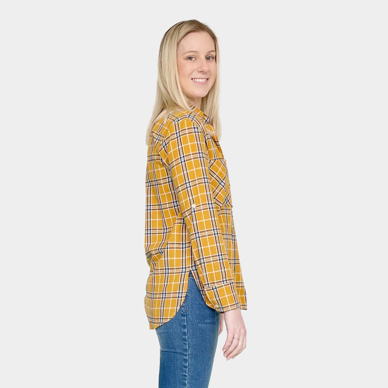 Discover the perfect mustard long-sleeve cotton shirt. Ideal for any season, this shirt offers ultimate comfort and effortless style. Order yours today!