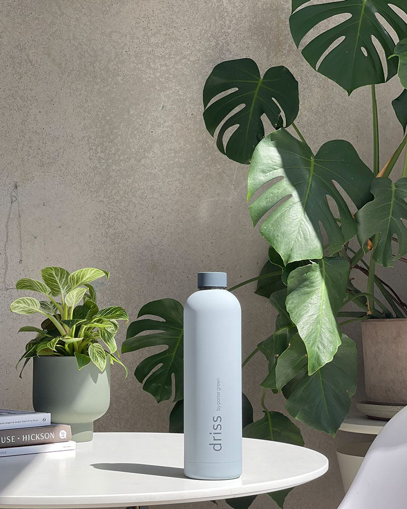 Hydrate smart with our 1 Litre Insulated Blue Water Bottle. Maintains temperature, leak-proof, and BPA-free. Ideal for active lifestyles. Shop now!