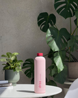 Discover the ultimate hydration companion: 1L Insulated Pink Water Bottle. Keeps beverages cold for 24hrs, hot for 12hrs. Durable, stylish, and eco-friendly!