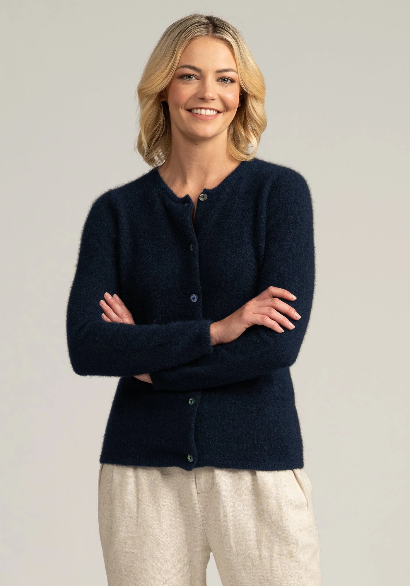 Discover the perfect blend of elegance and warmth with our navy blue merino wool cardigan. Soft, durable, and stylish. Get yours before it’s gone!