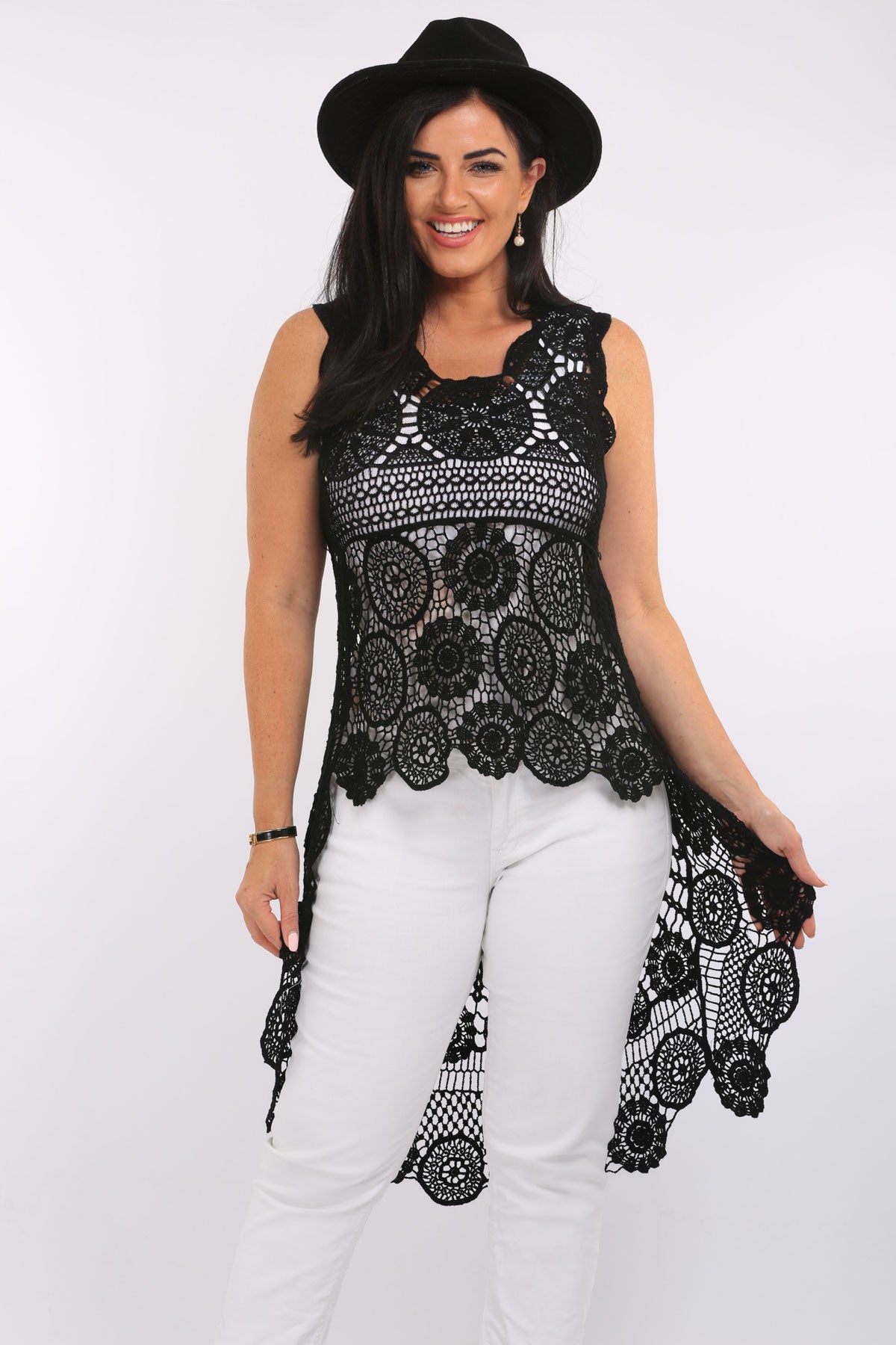 Stay stylish and comfortable in our black lace cotton hilo hem tunic. Perfect for any occasion, this elegant piece is a must-have. Shop now!