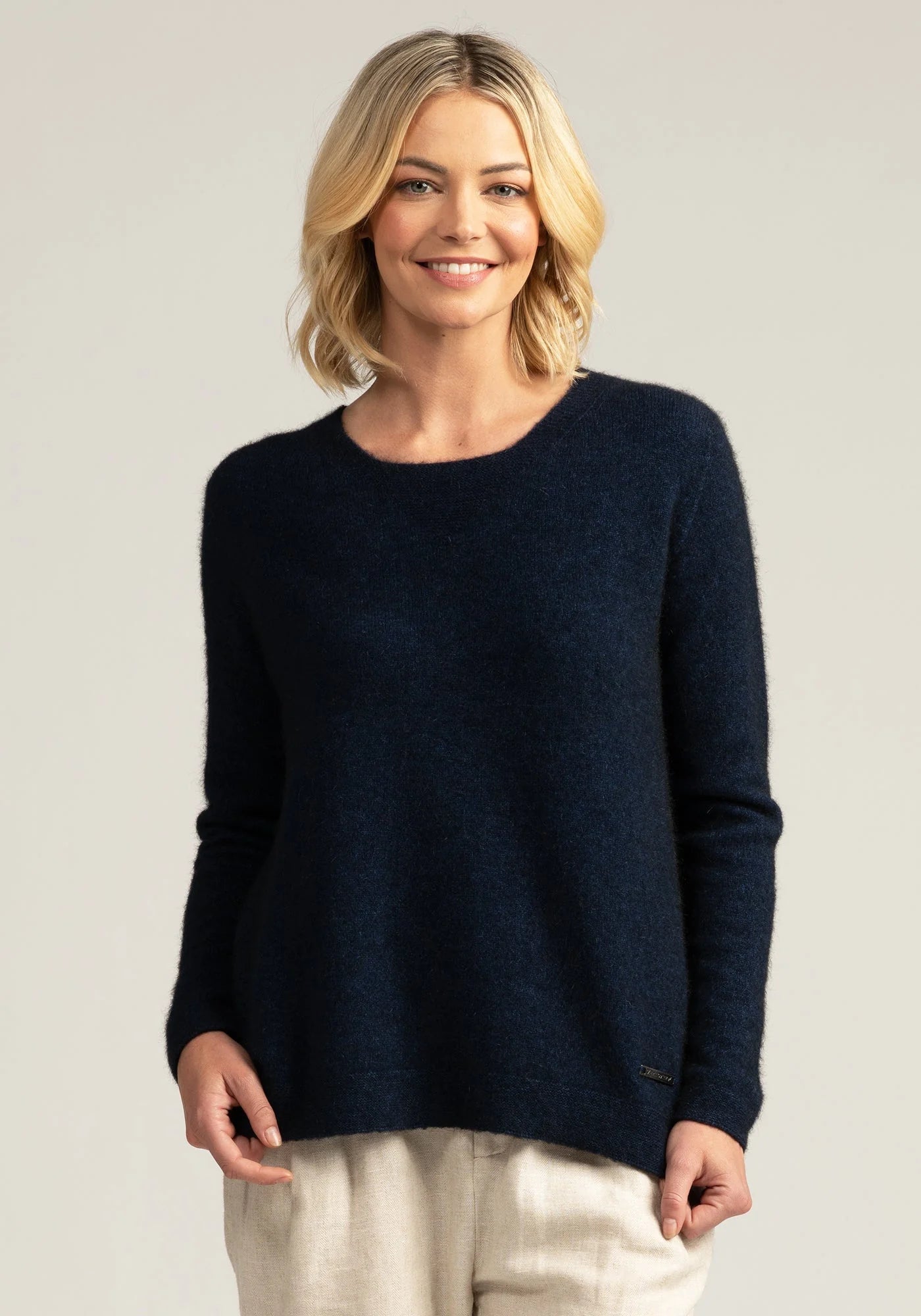 Experience ultimate comfort with our navy blue merino wool sweater. Soft, breathable, and stylish—your new wardrobe essential. Order yours today!