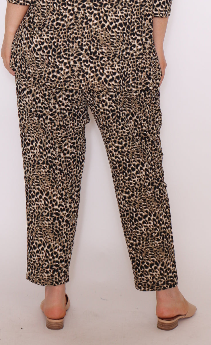 "Step into comfort and style with plus-size soft cotton leopard print pants. Tailored for curves, designed for confidence. Buy now and slay the day