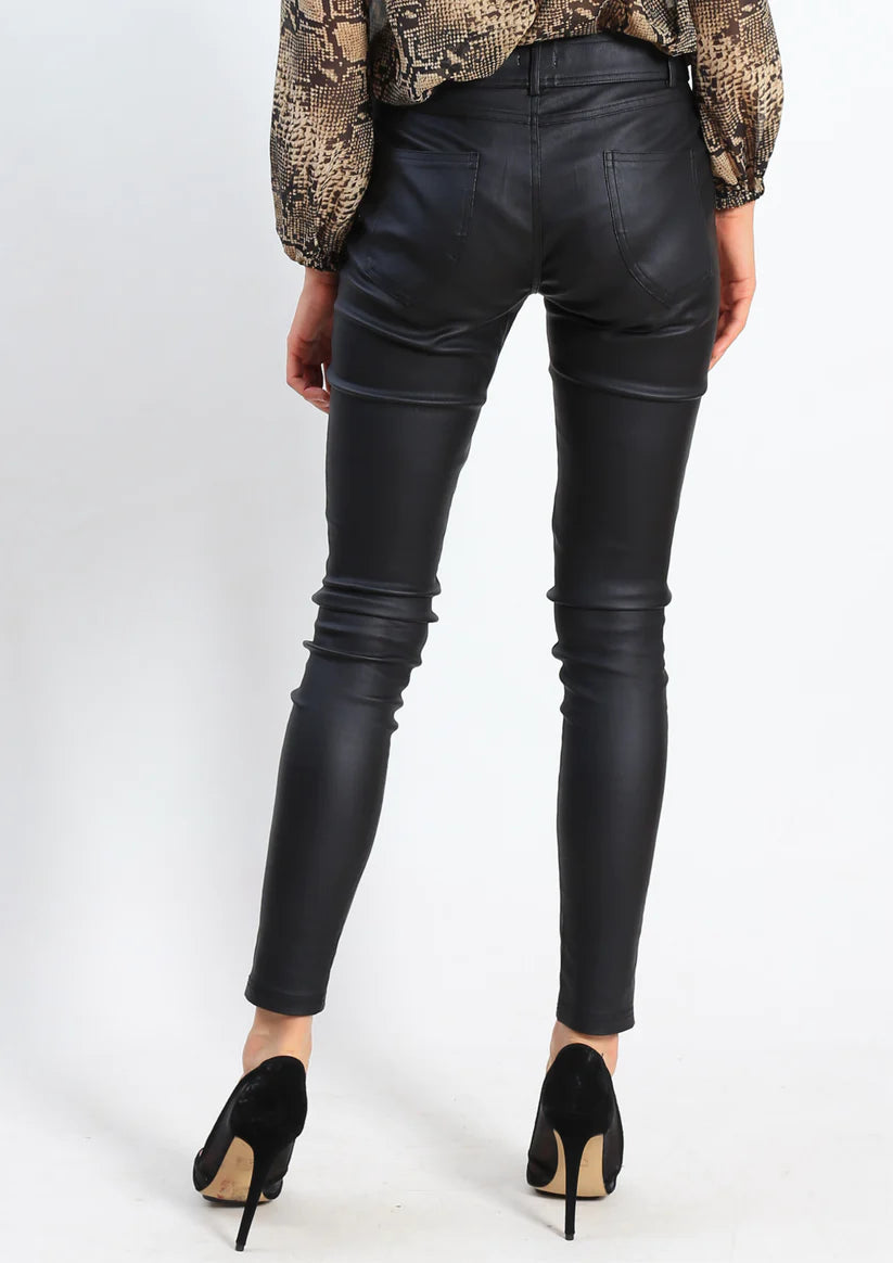 Black wet pants discount